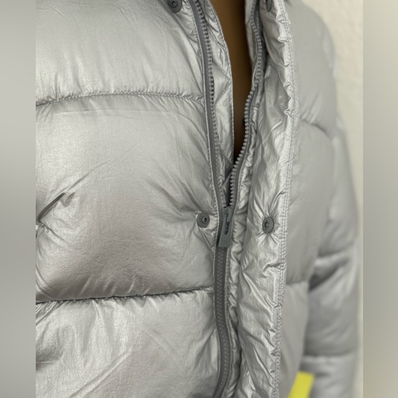 NWT Women's Snowsport Puffer Jacket - All in
Motion Metallic Silver - Picture 8 of 11